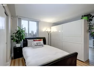 Photo #6: 21262401 Listing 