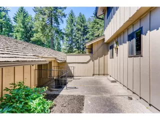 Photo #3: 21262521 Listing