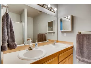 Photo #6: 21262646 Listing