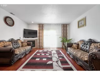 Photo #3: 21262717 Listing