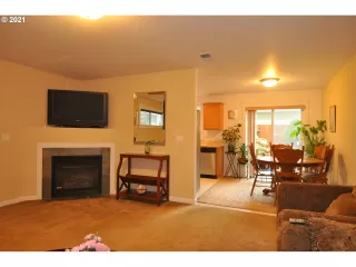 Photo #4: 21263016 Listing