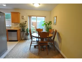 Photo #6: 21263016 Listing