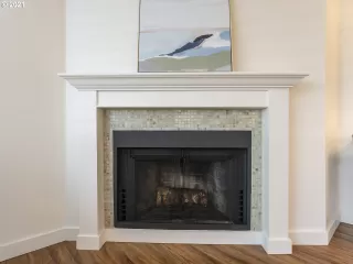 Photo #5: 21263672 Listing