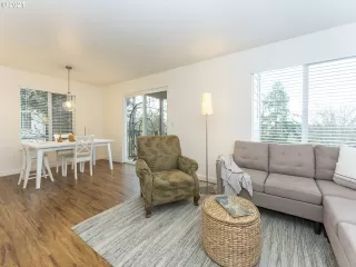 Photo #6: 21263672 Listing