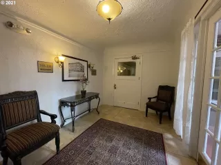 Photo #2: 21263845 Listing