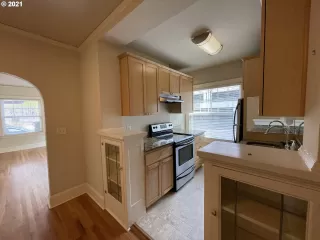 Photo #6: 21263845 Listing