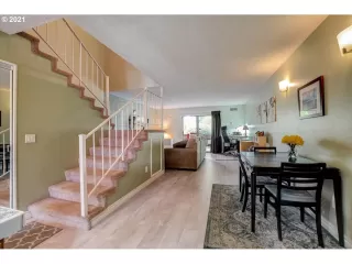 Photo #1: 21264384 Listing 