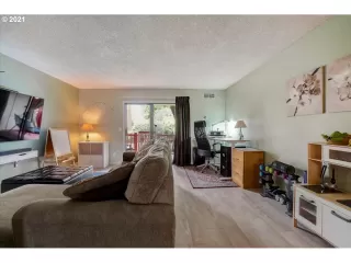 Photo #2: 21264384 Listing 