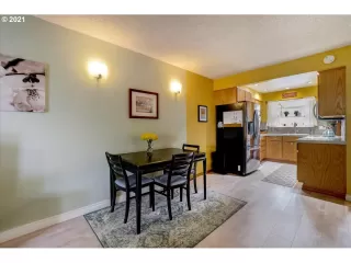 Photo #5: 21264384 Listing 