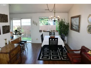 Photo #2: 21264974 Listing