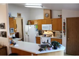 Photo #3: 21264974 Listing