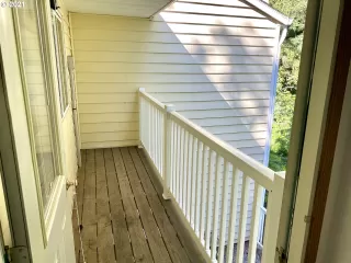 Photo #5: 21265147 Listing