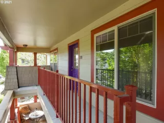 Photo #4: 21265192 Listing