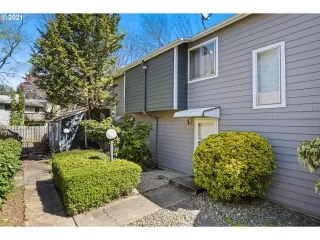 Photo #2: 21265366 Listing