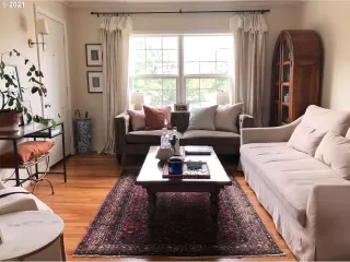 Photo #4: 21265389 Listing