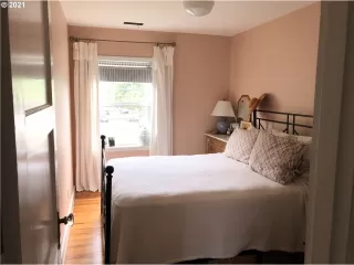 Photo #6: 21265389 Listing