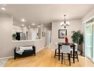 Photo #2: 21265972 Listing