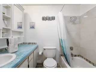 Photo #1: 21266383 Listing