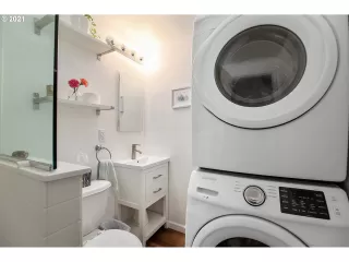 Photo #2: 21266383 Listing