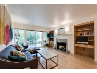 Photo #2: 21266688 Listing