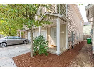 Photo #2: 21267158 Listing