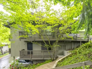 Photo #1: 21267188 Listing