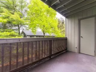 Photo #3: 21267188 Listing