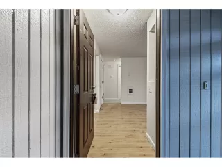 Photo #5: 21267854 Listing