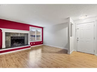 Photo #6: 21267854 Listing