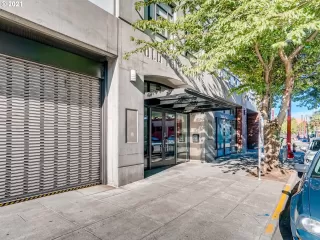 Photo #2: 21267977 Listing