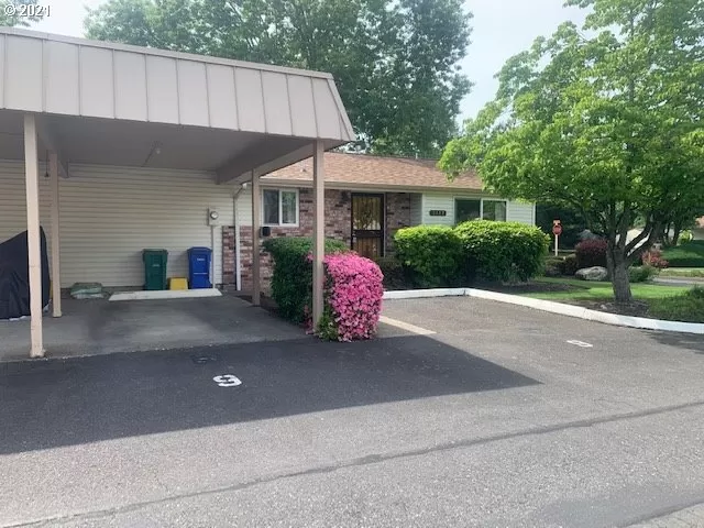 MLS: 21268491 Condo For Sale