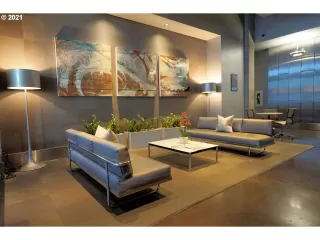 Photo #5: 21269541 Listing