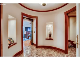 Photo #1: 21271450 Listing