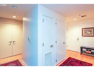 Photo #4: 21273385 Listing