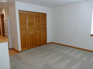 Photo #6: 21273512 Listing 