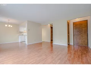 Photo #2: 21273769 Listing