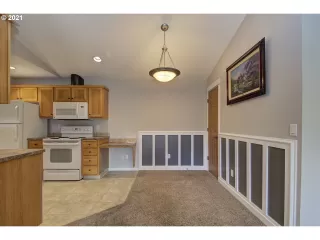 Photo #6: 21273899 Listing 