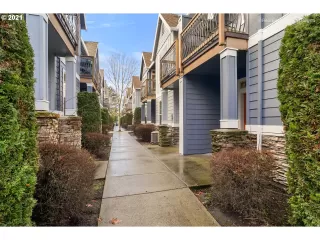 Photo #4: 21274545 Listing