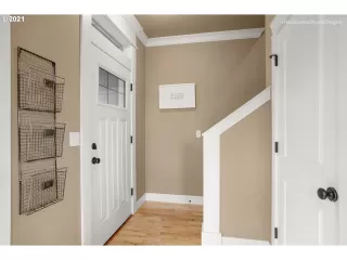 Photo #6: 21274545 Listing