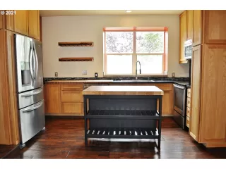 Photo #3: 21275267 Listing