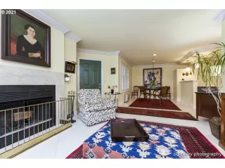 Photo #6: 21276071 Listing