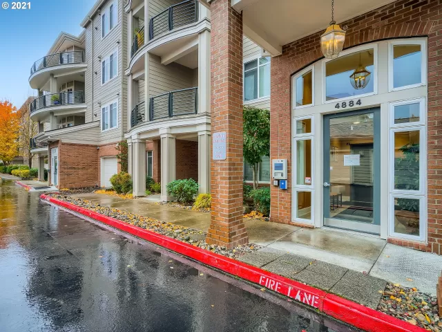 MLS: 21276173 Condo For Sale