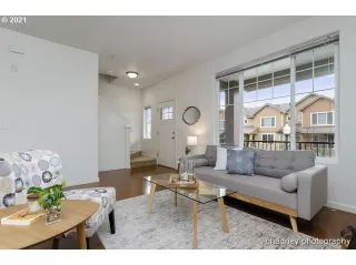 Photo #3: 21277442 Listing