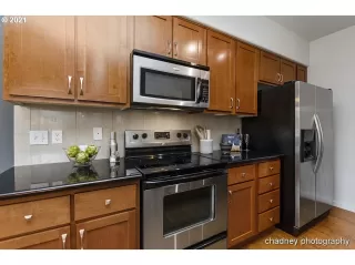 Photo #6: 21277442 Listing