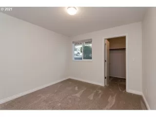 Photo #4: 21277829 Listing