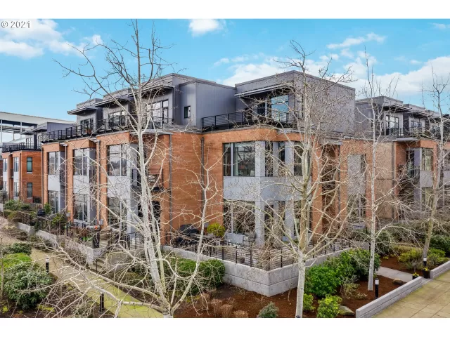 MLS: 21278341 Condo For Sale