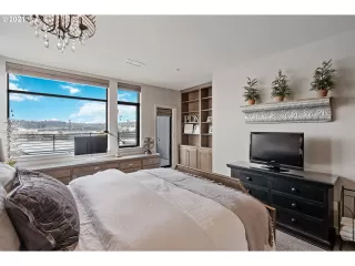 Photo #5: 21278341 Listing