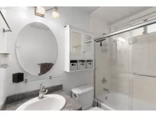 Photo #6: 21278866 Listing