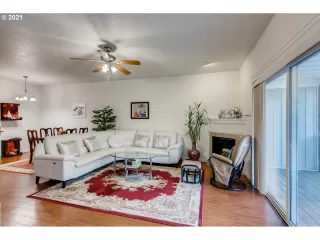 Photo #3: 21279179 Listing