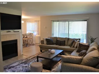 Photo #1: 21279185 Listing